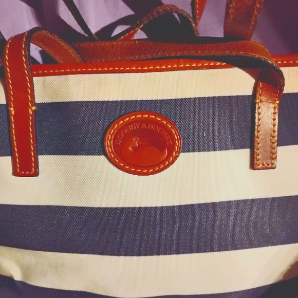 Purse - Picture 2 of 5